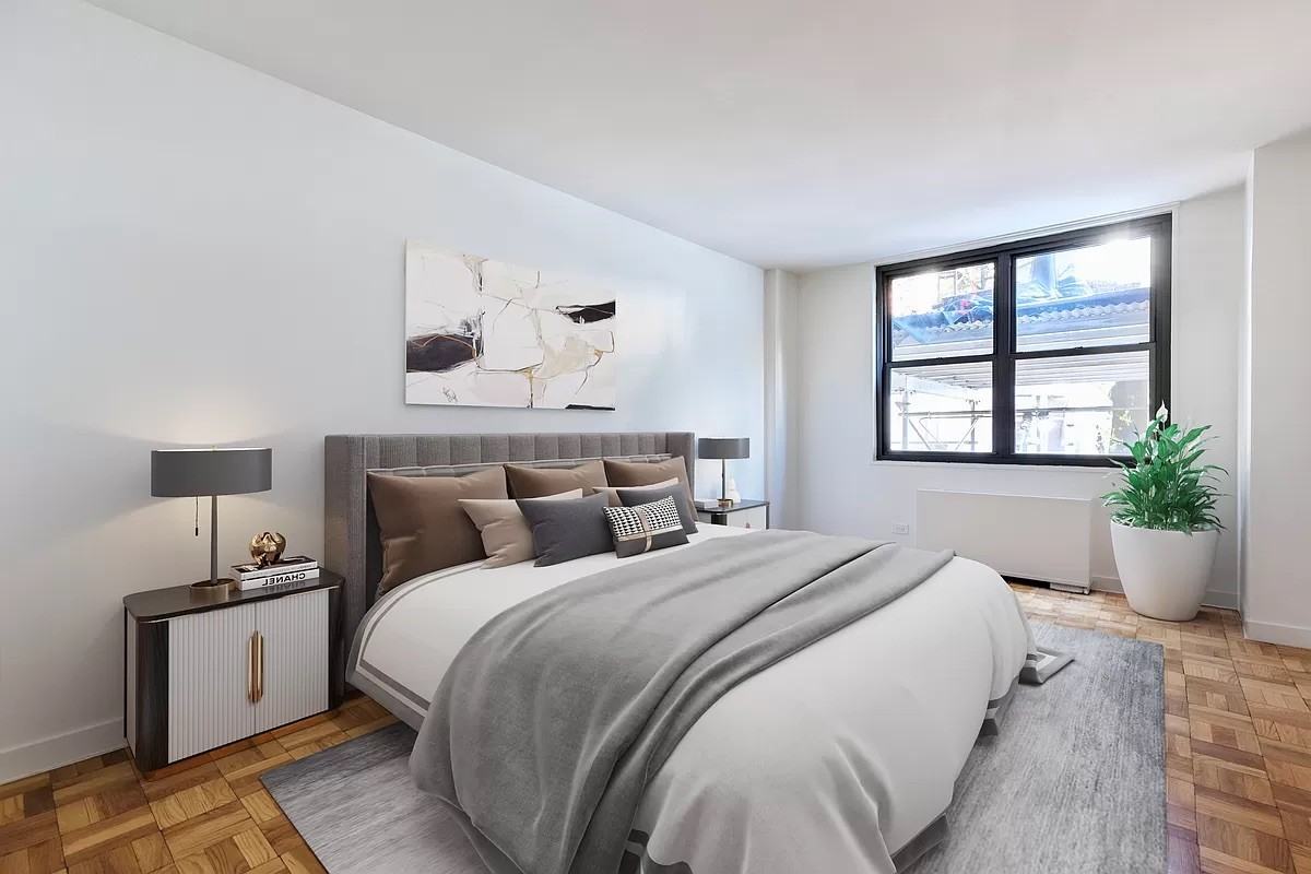 242 E 49th St #2 - Photo 6 of 7