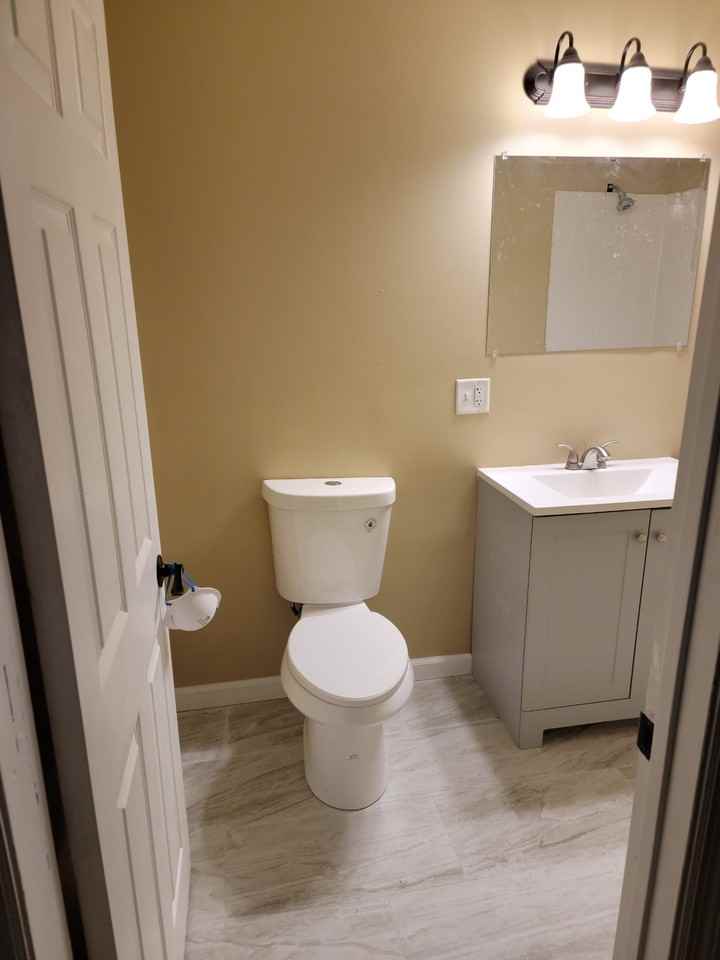 409 Clinton Ave - Photo 3 of 12