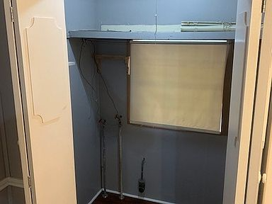 960 Sarver St - Photo 3 of 15