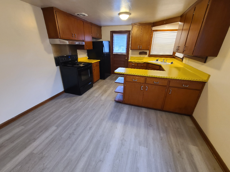 3832 W Nash St - Photo 3 of 6