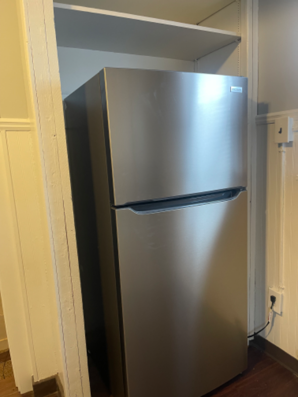 914 W 4th St - Photo 3 of 19