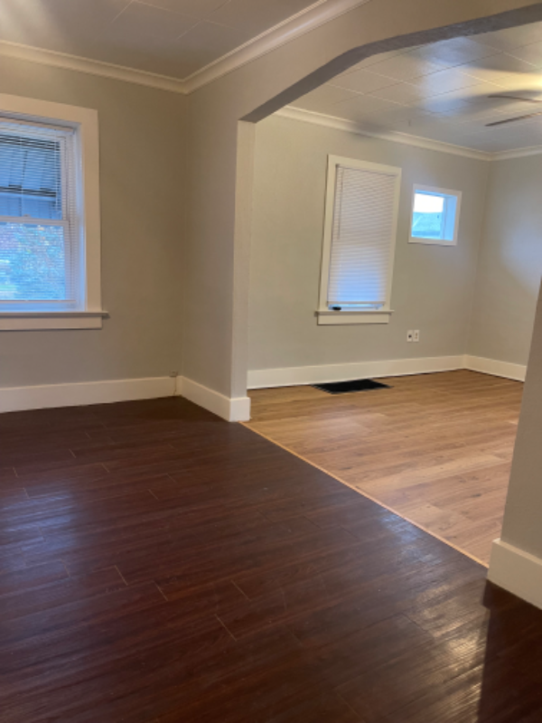 914 W 4th St - Photo 4 of 19