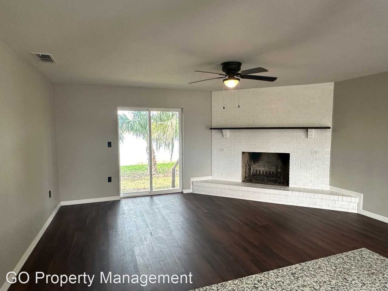 17011 Se 71st St - Photo 3 of 12