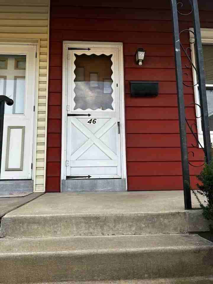 46 E Locust St - Photo 2 of 17