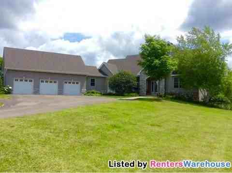 11080 Fairhill Ave SE - Photo 2 of 15