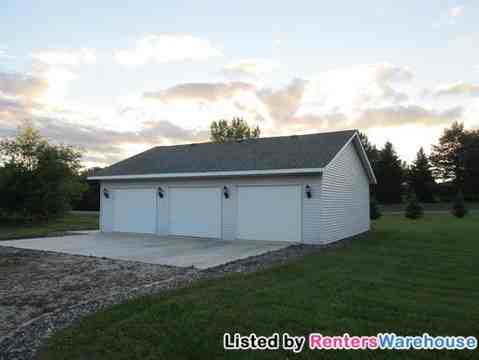 73 Jansen Ave NE - Photo 2 of 14