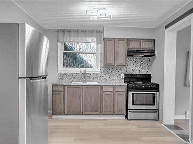 185 South Street - Photo 3 of 8