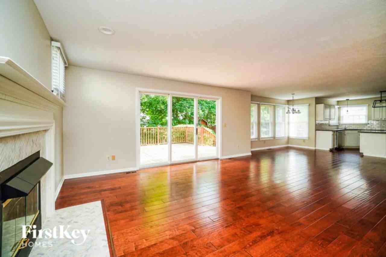 1853 Deer Crossing Dr - Photo 2 of 11