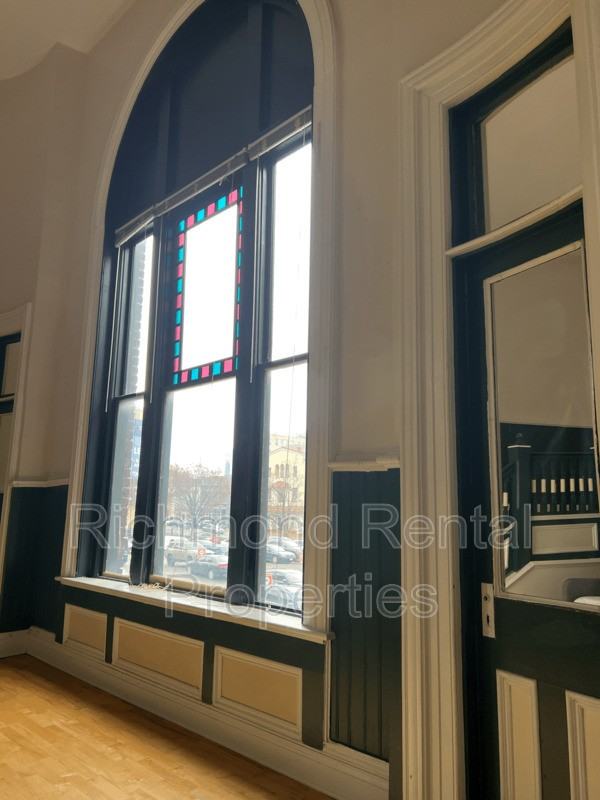 11 E Broad St #5 - Photo 7 of 21