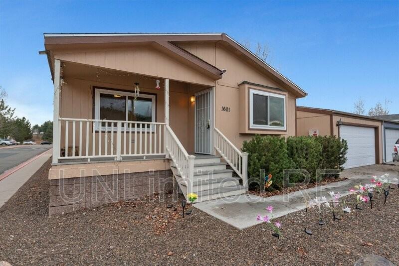 1601 W Sherrie Dr - Photo 2 of 25