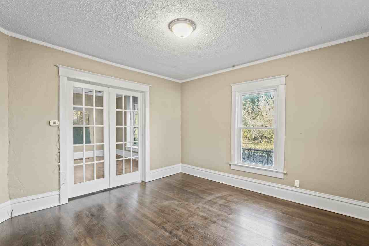 8801 E Lexington Ave - Photo 3 of 32