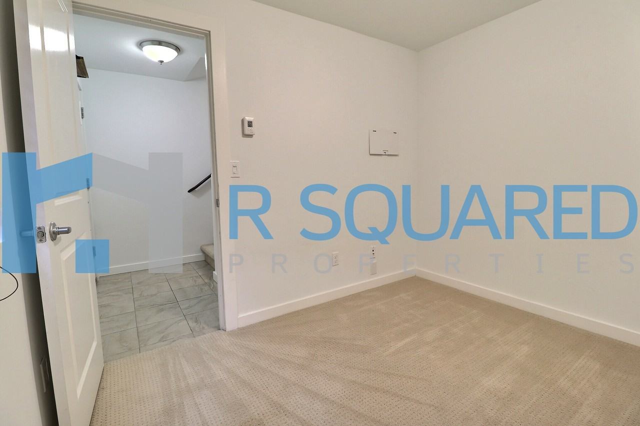 12037B 12037 35th Avenue NEUnit B #B - Photo 5 of 26