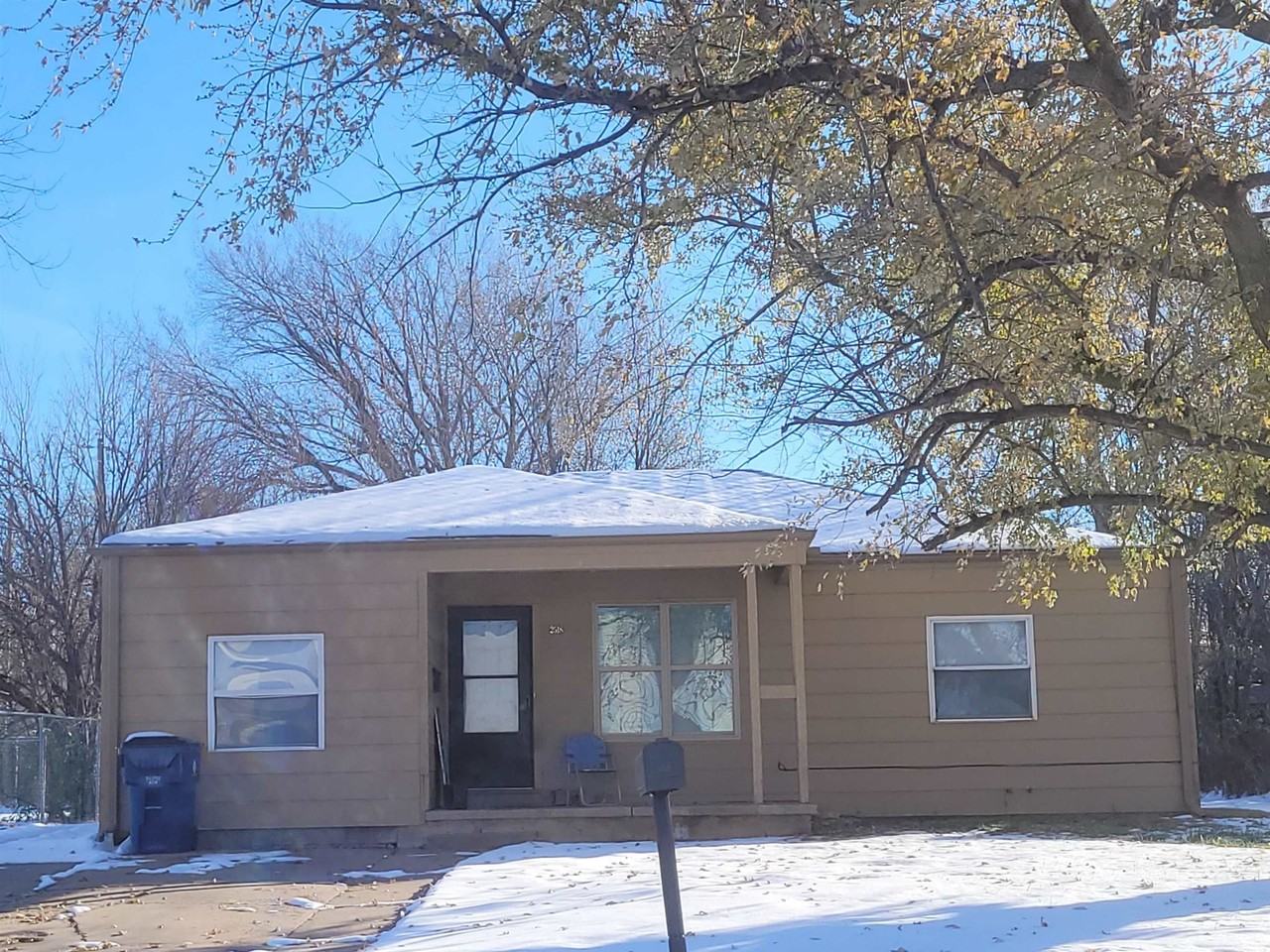 2518 N Grove St, Wichita, KS 67219 4 Bedroom House for 1,000/month