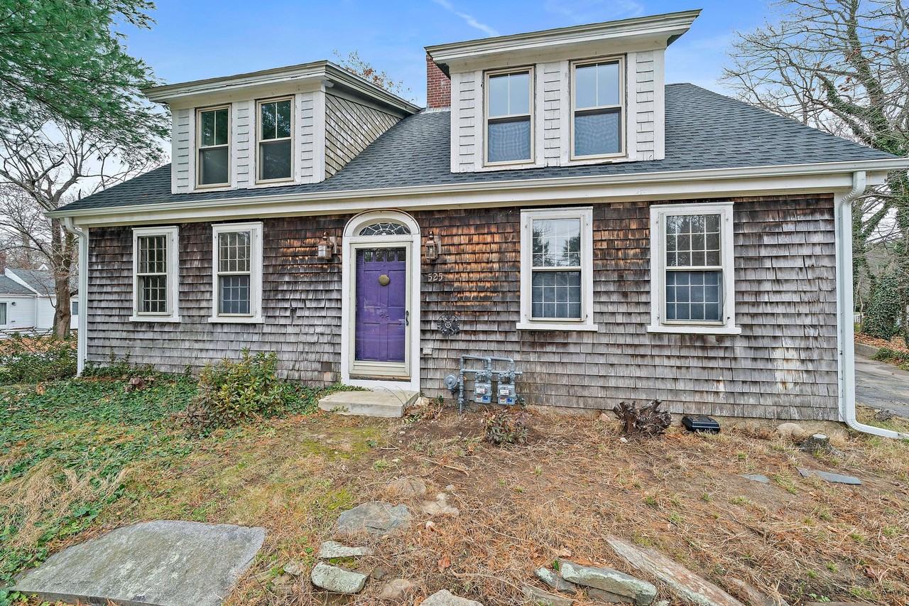 525 Mattakeesett Street #1 - Photo 2 of 18