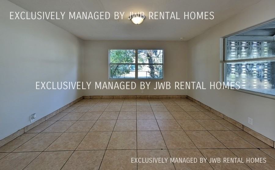 2578 Lantana Ave - Photo 2 of 7