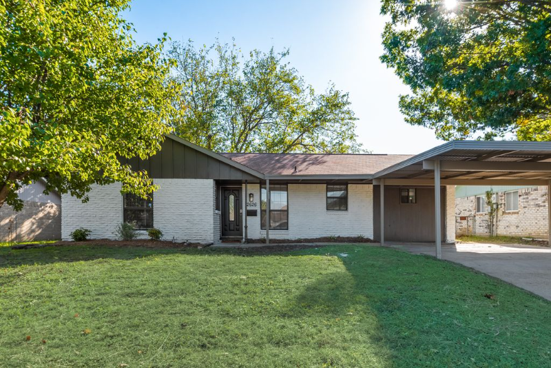 2626 Bobwhite Blvd - Photo 2 of 17