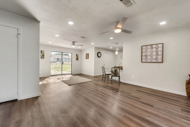 2626 Bobwhite Blvd - Photo 4 of 17