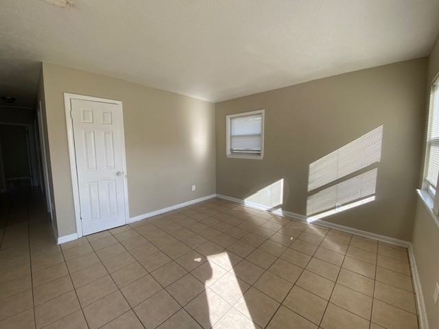 5813 Frederick Street - Photo 2 of 8