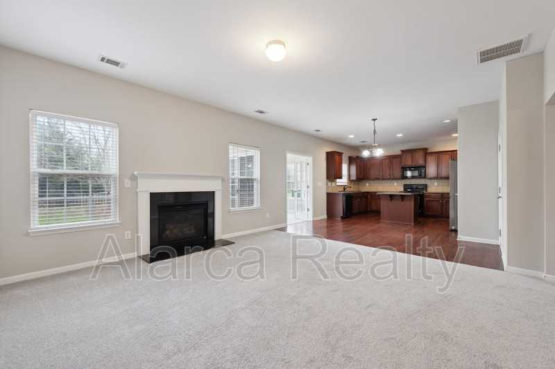 6516 Hermsley Rd - Photo 2 of 24