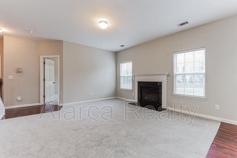 6516 Hermsley Rd - Photo 3 of 24