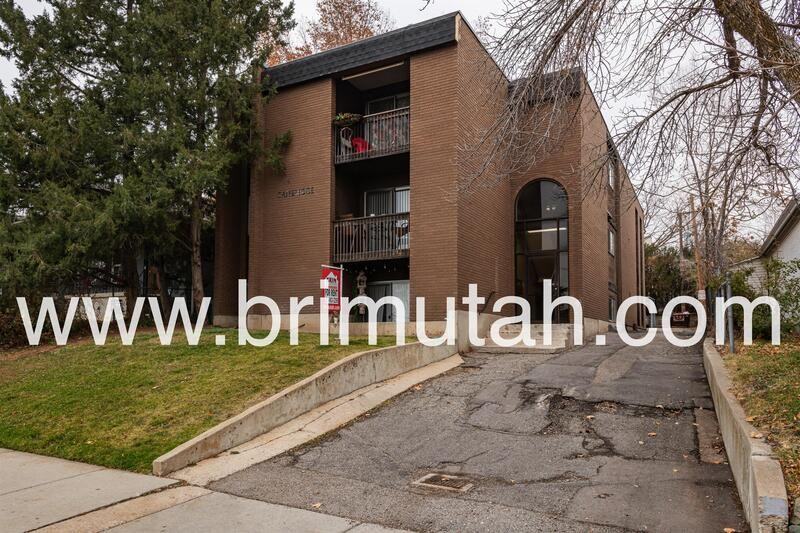 525 E St - Photo 5 of 15