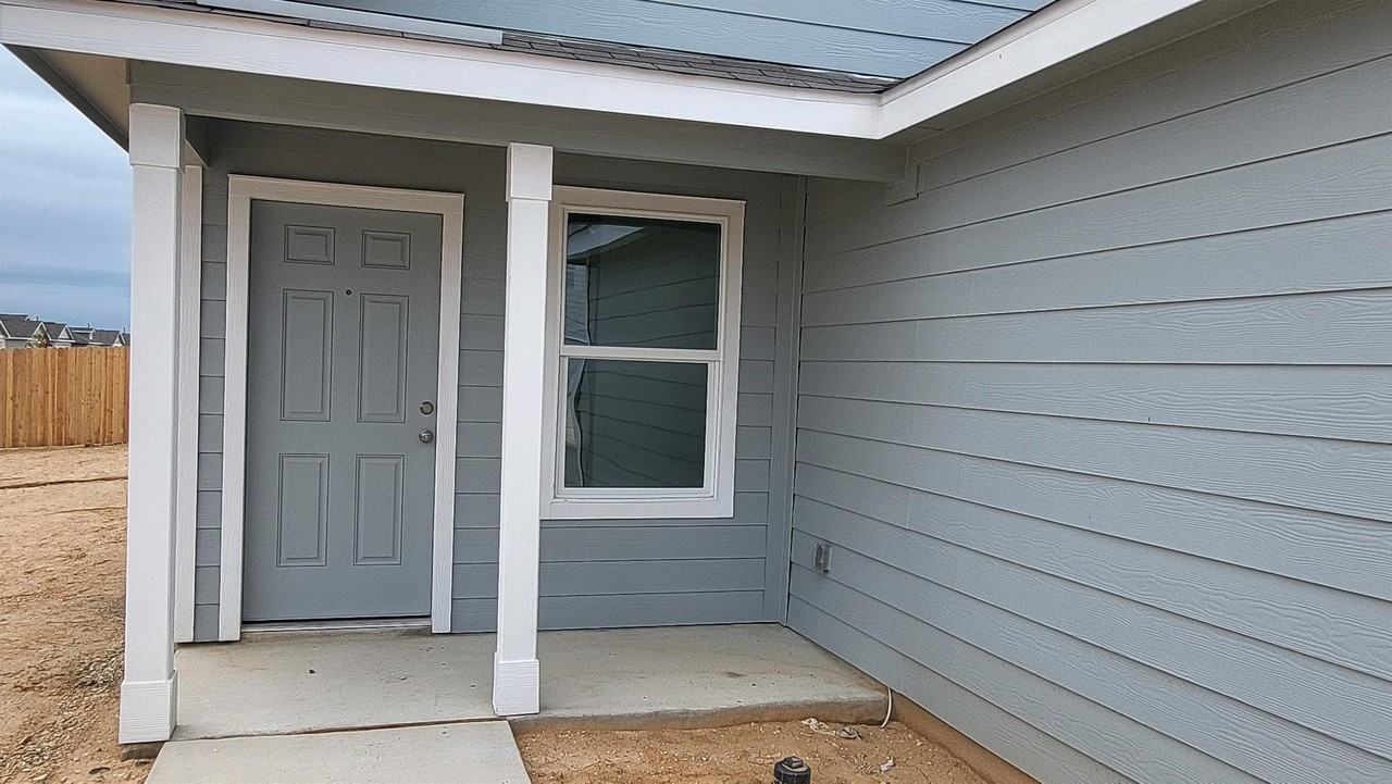 5911 Coahulia Rdg #1 - Photo 2 of 41