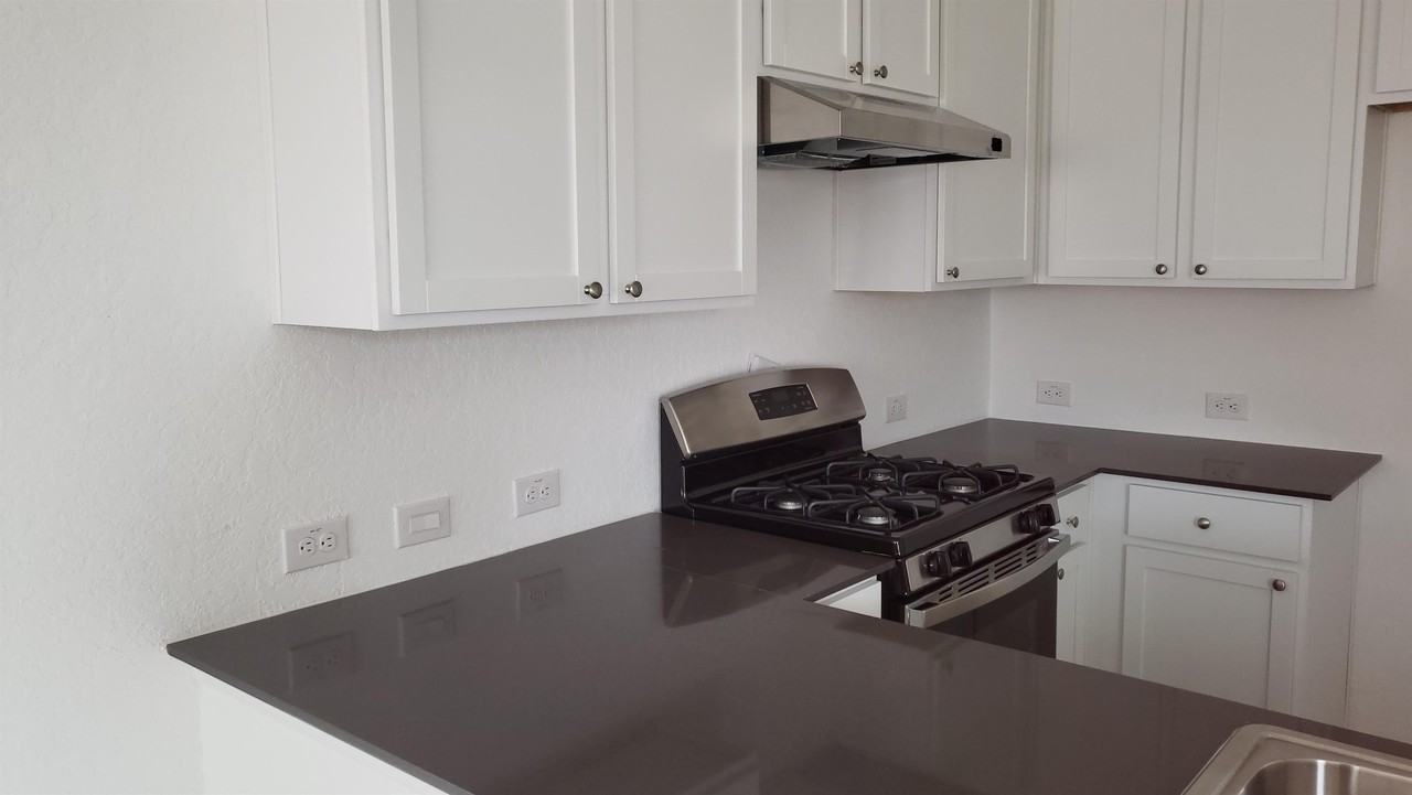 5911 Coahulia Rdg #1 - Photo 5 of 41