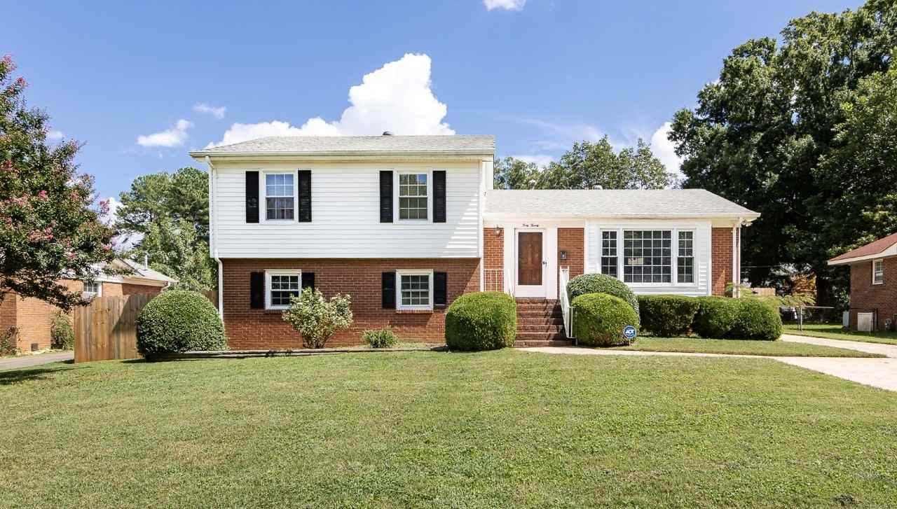 4020 Belshire Ln NA, Charlotte, NC 28205 4 Bedroom House for 2,400