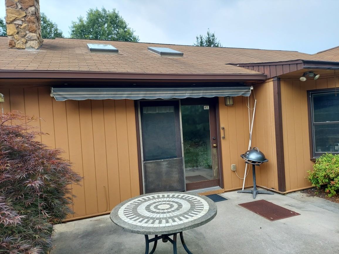 20 Cedar Ridge Dr #NA - Photo 3 of 8