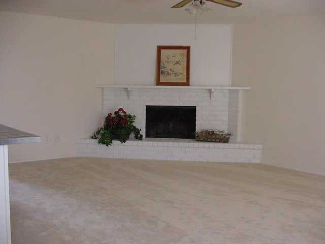 531 Ridgemont Dr - Photo 3 of 9