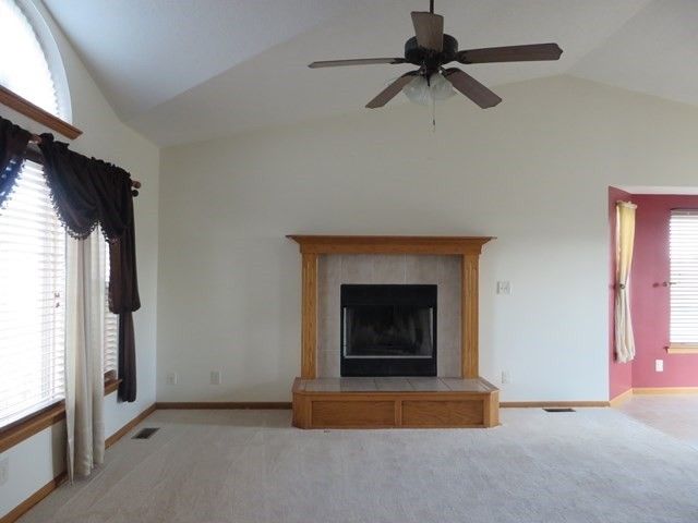 1805 Buckthorn Ct - Photo 3 of 29
