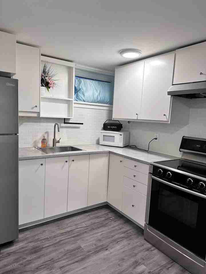 562 High Street - Photo 3 of 12