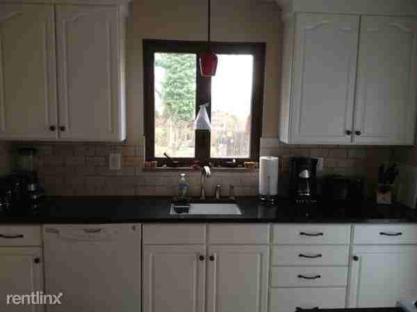 57 Oregon Ave - Photo 3 of 11