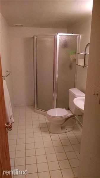 3209 Lancaster St - Photo 3 of 7