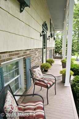 1512 Steeplechase Dr - Photo 2 of 24