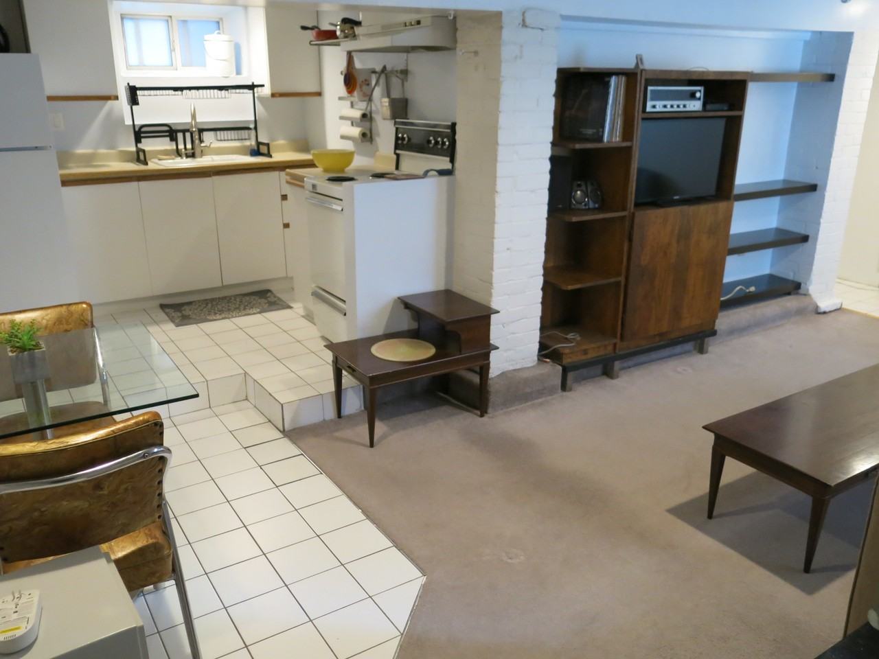 154 Geoffrey Street #1B - Photo 5 of 15