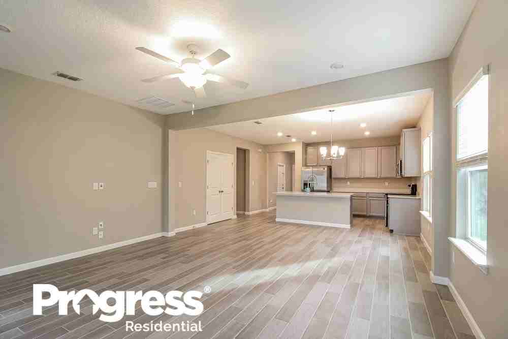 7947 Chamomile Ct - Photo 3 of 16