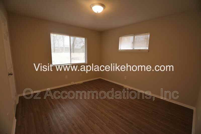 3607 W 47th St - Photo 6 of 17