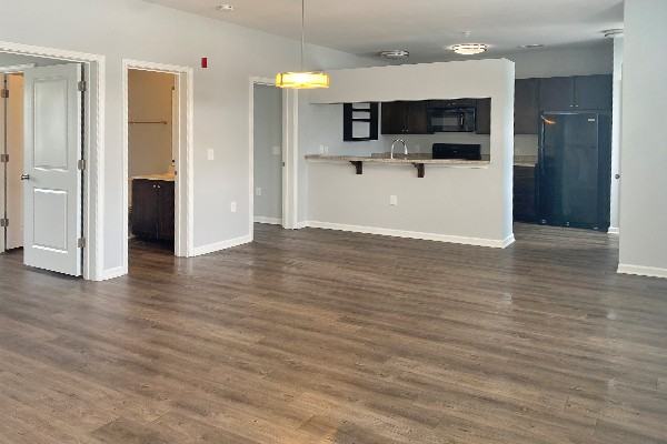 608 Castle St #608-203 - Photo 2 of 9