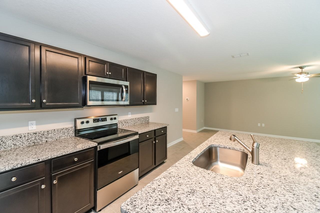 9154 Udell Ln - Photo 7 of 34