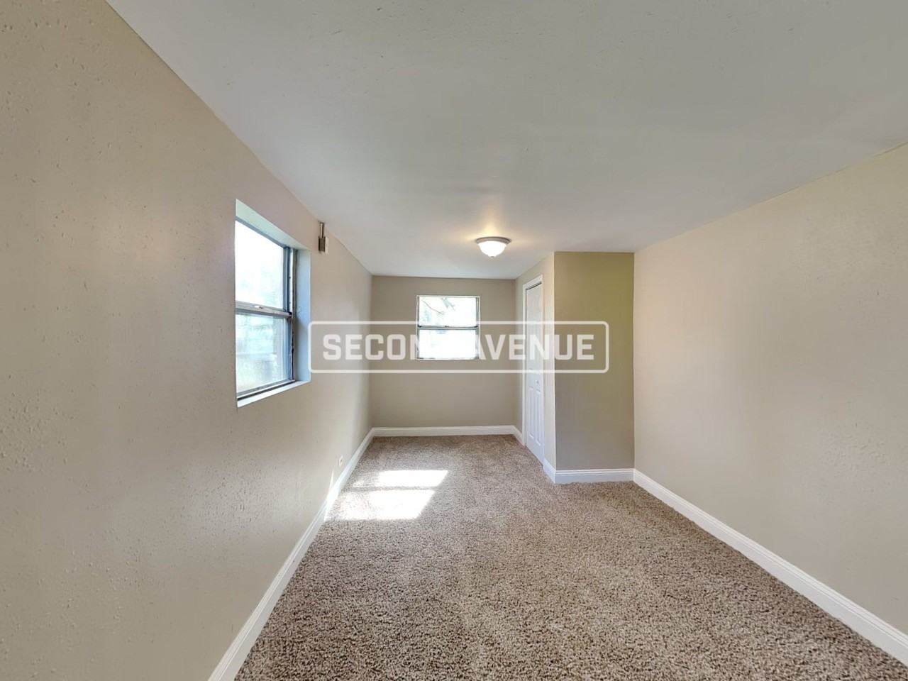 1584 W 27th St - Photo 7 of 14