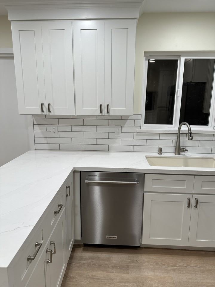 1140 Bay Oaks Dr #NA - Photo 3 of 12