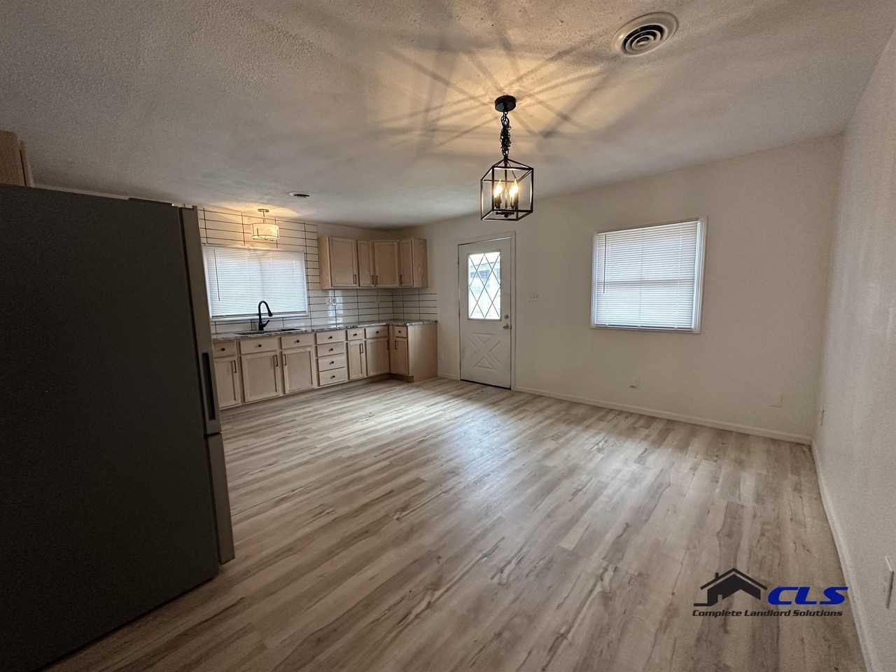 2427 N Stop 19 St #1 - Photo 3 of 9