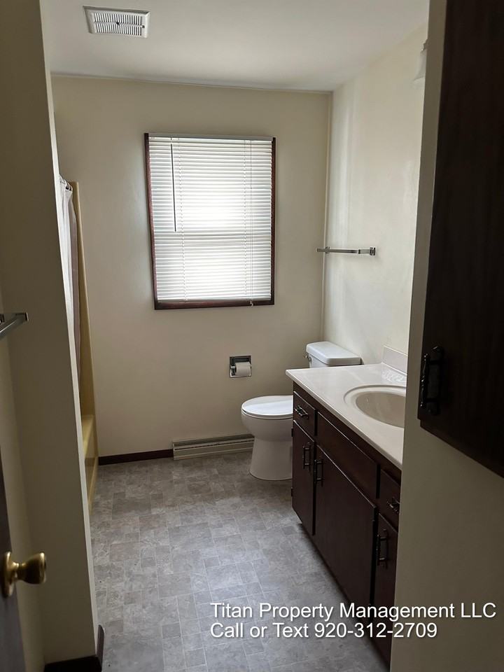 1250 Primrose Ln #2 - Photo 3 of 8