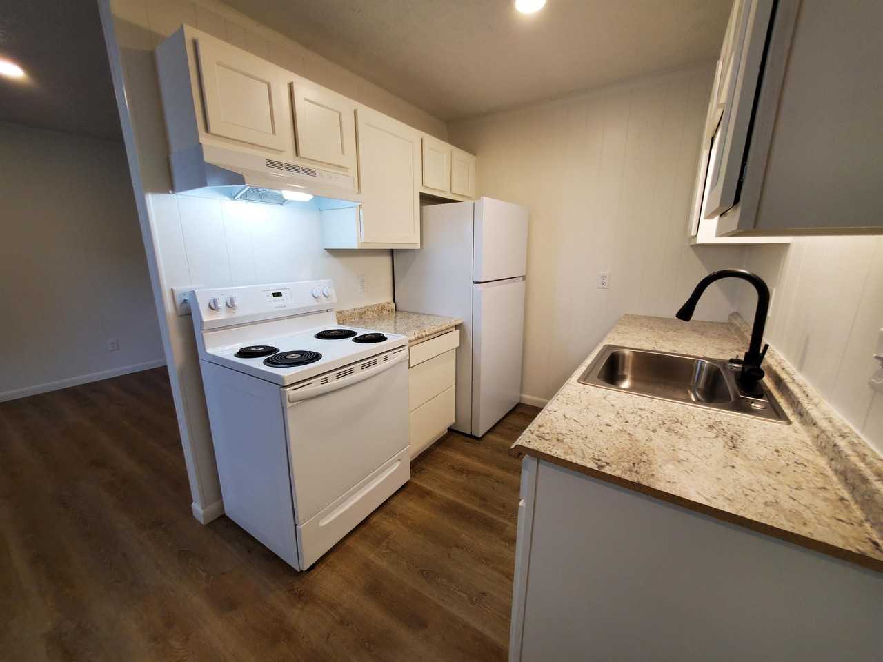 822 Carolina Dr #609 - Photo 5 of 20