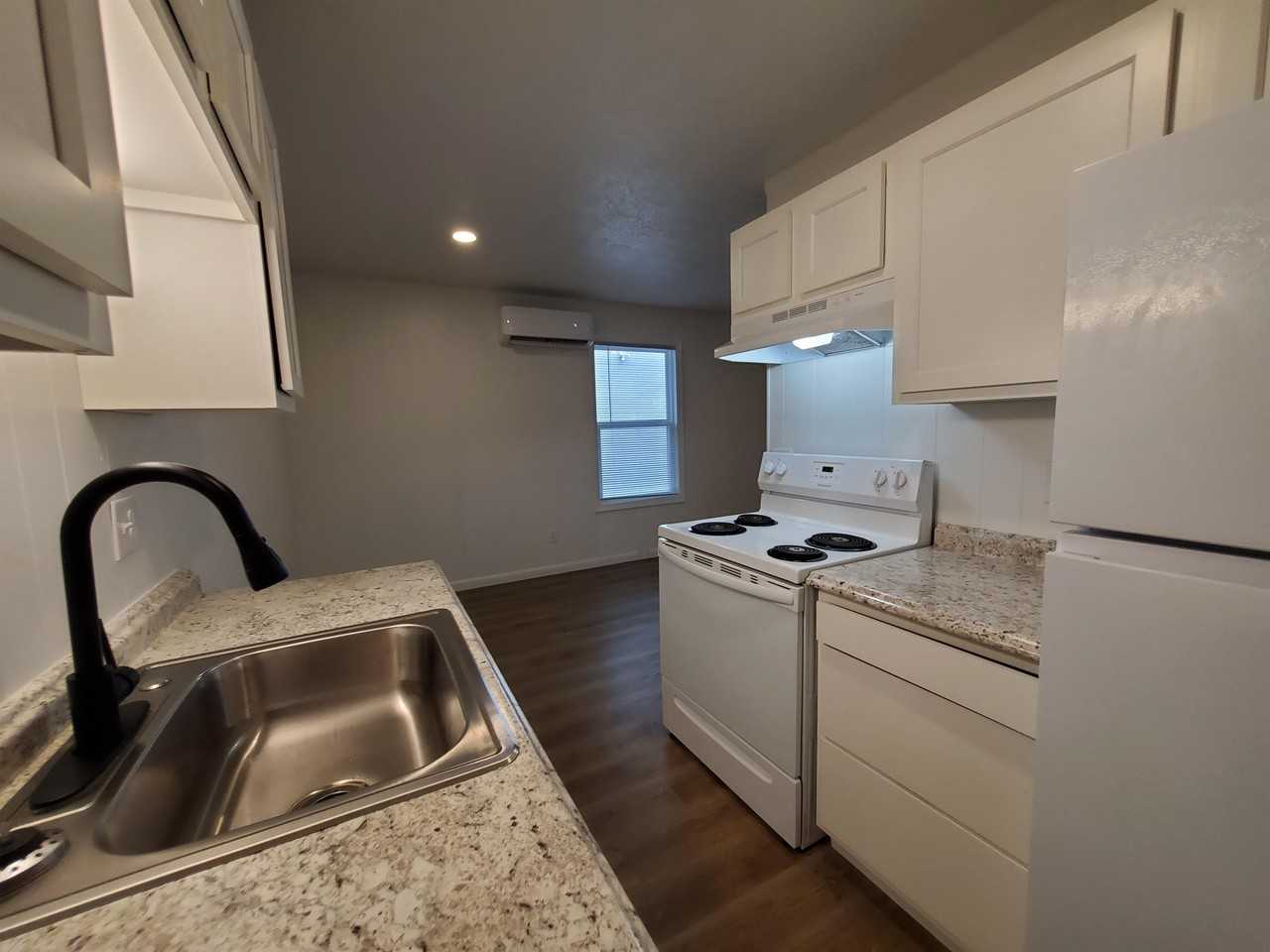 822 Carolina Dr #609 - Photo 6 of 20