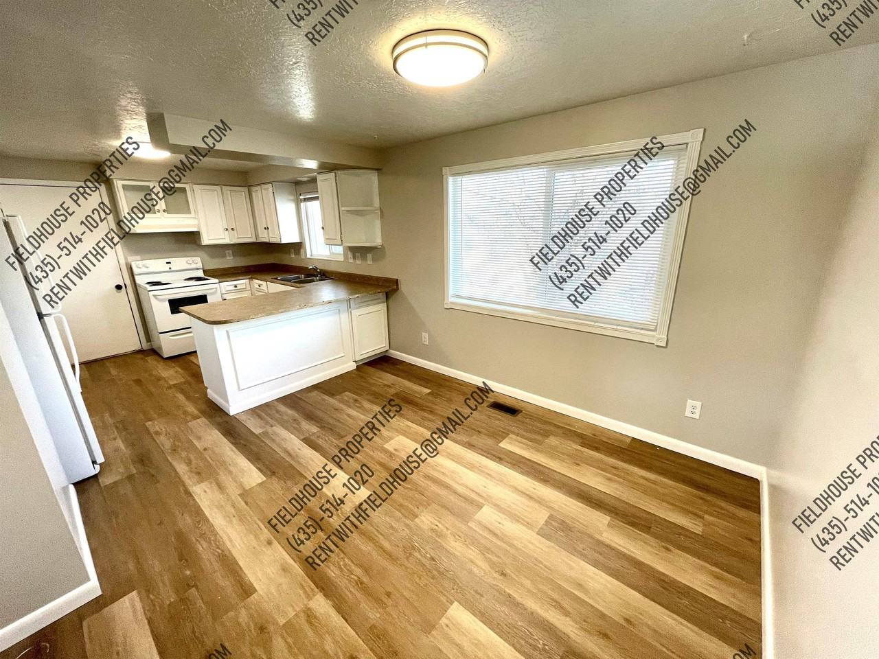 881 N 500 E #1 - Photo 4 of 24