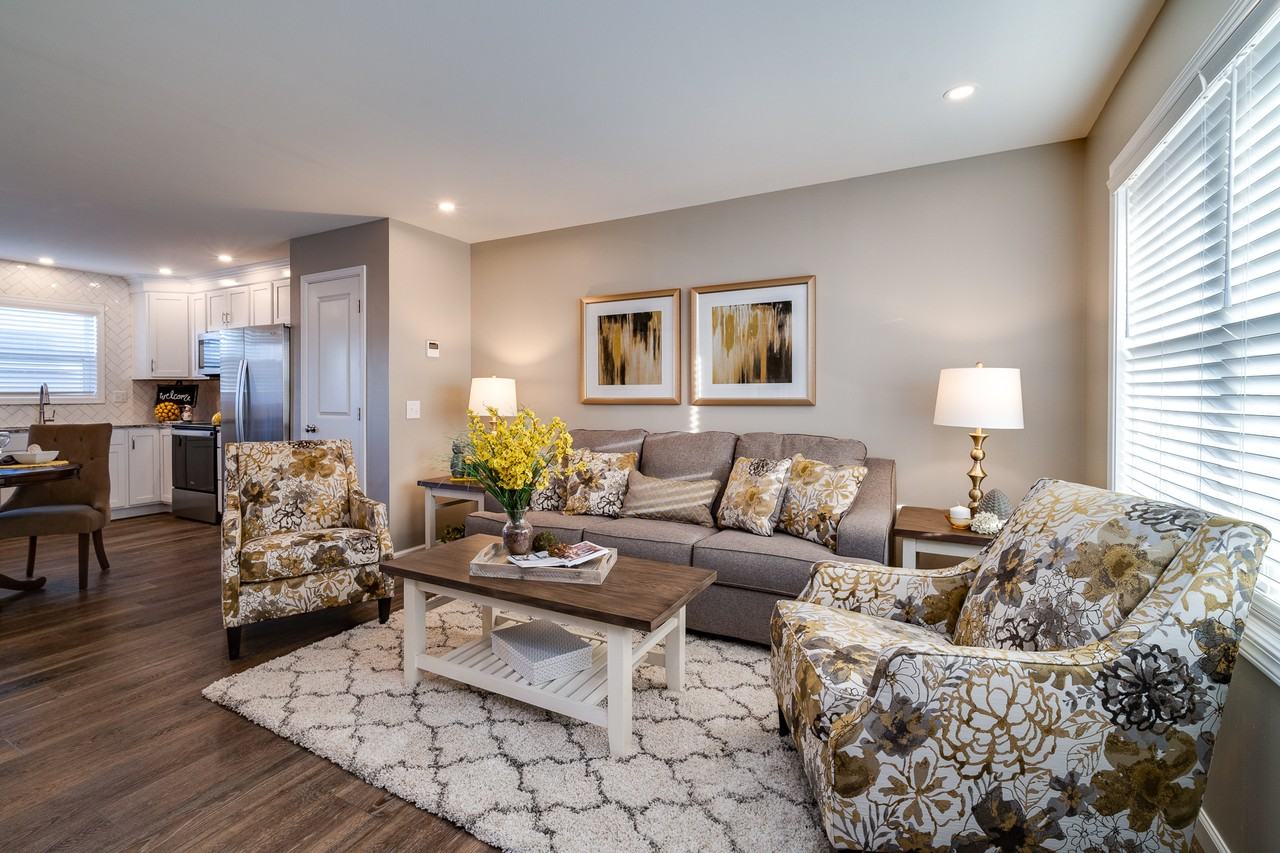 513 S Blackhoof St #2 - Photo 2 of 28