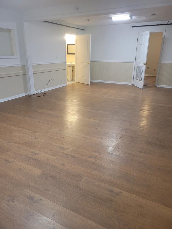 500 E Washington St #1 - Photo 2 of 26