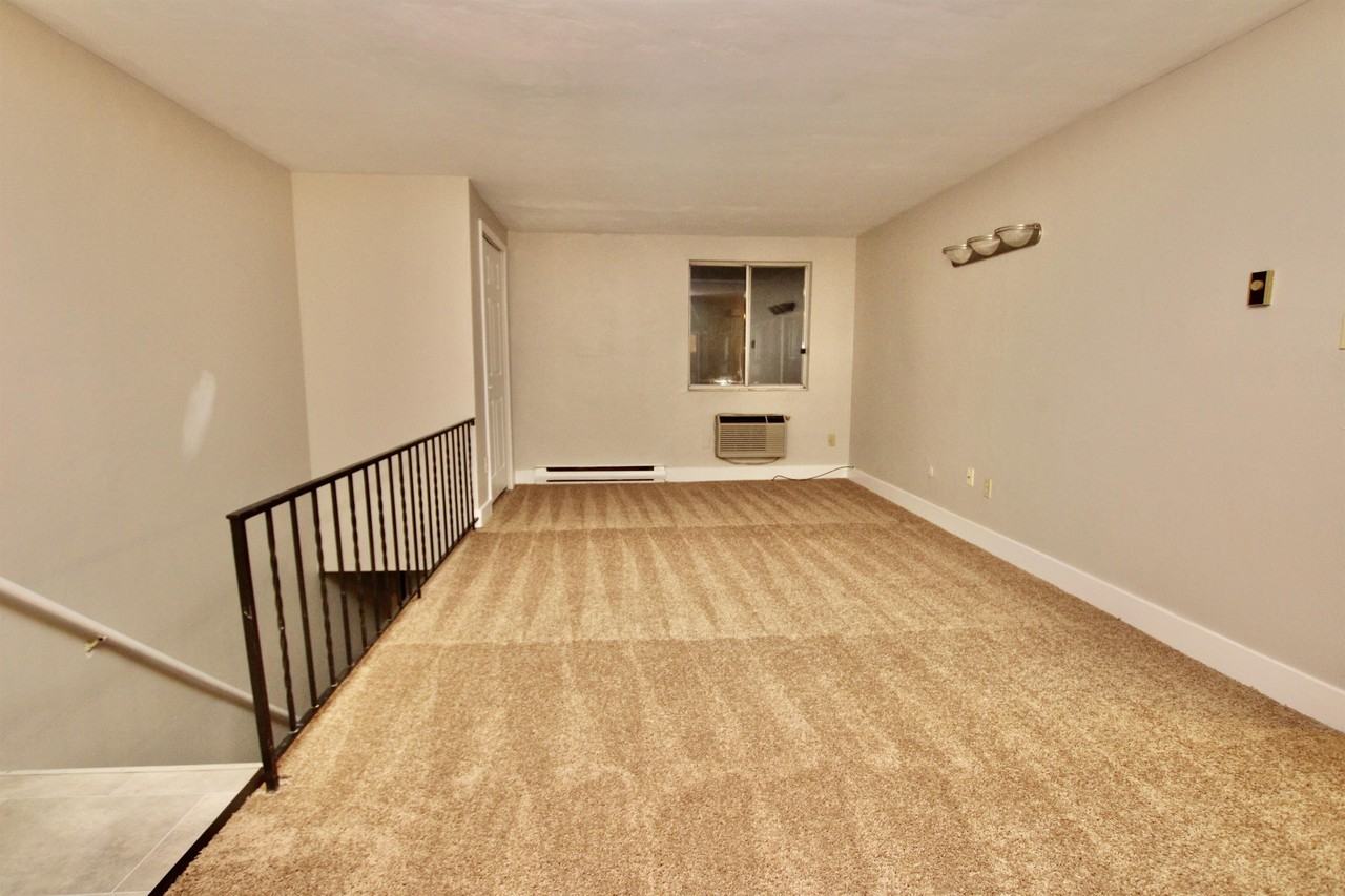 209 Oak Manor Pl #209 - Photo 4 of 11